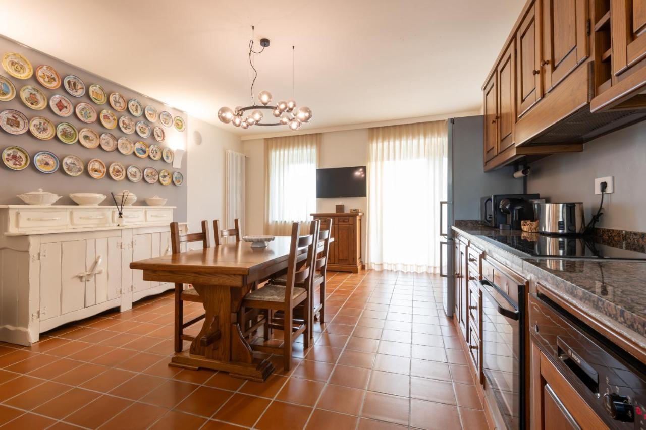 Villa Cascina Portinale 8 Alba  Esterno foto